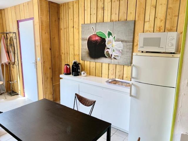 Le Depot Studio Du Petit Port Champvert Экстерьер фото
